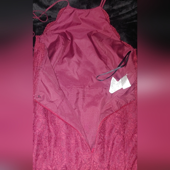 Dessy Collection Bergundy dress - Picture 6 of 6